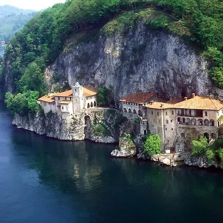 Immerso Nella Natura A Due Passi Dal Maggiore 公寓