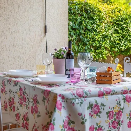 Immerso Nella Natura A Due Passi Dal Maggiore Апартаменты