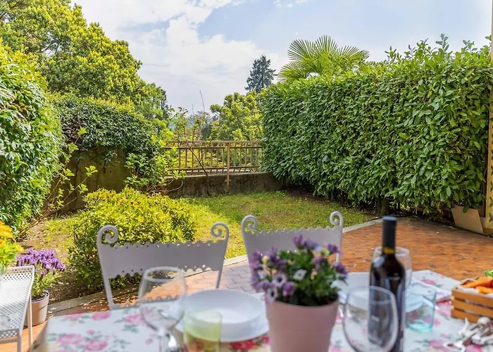 Immerso Nella Natura A Due Passi Dal Maggiore Apartmán *